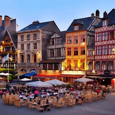 Charming Haussmannian Hypercentre *